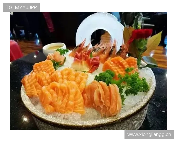 恩比德家的冰箱里塞满蛋白粉，连冰块都是鸡胸肉味的